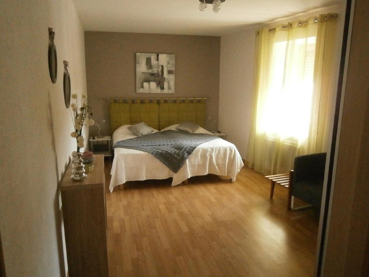 Logis Saint Martin Bed and Breakfast Magny-les-Villers Buitenkant foto